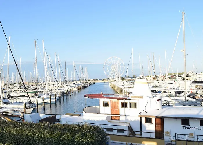 阿里米露酒店 4*